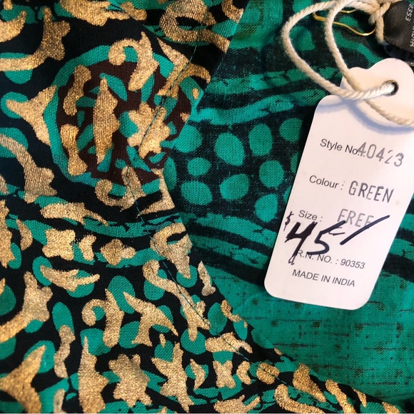 J.Gee Exotic Caftan From India Green and Gold New With Tags - Picture 6 of 6